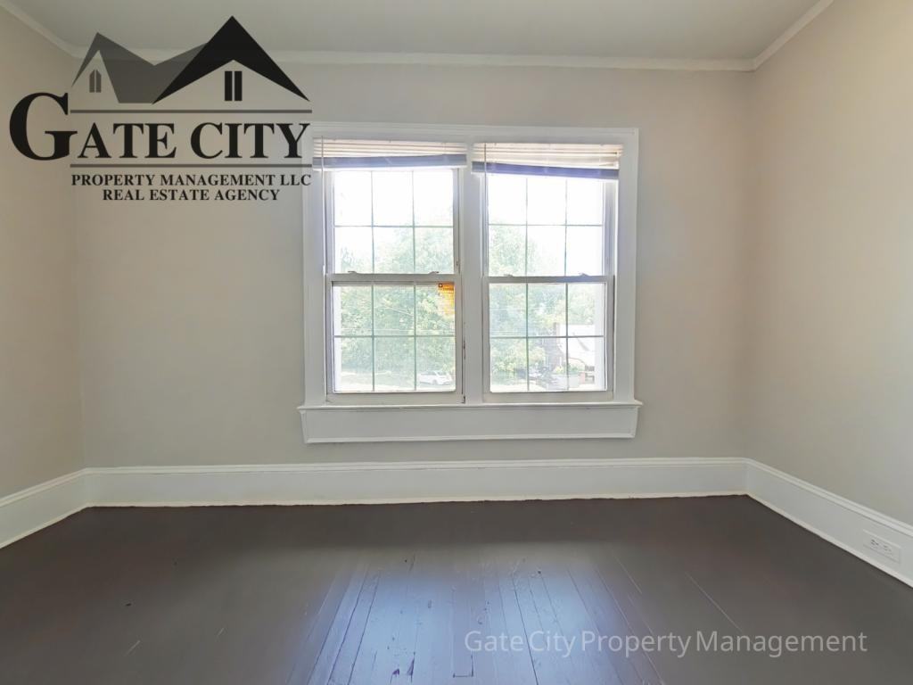 224 N Dunleith Ave - Photo 5 of 10