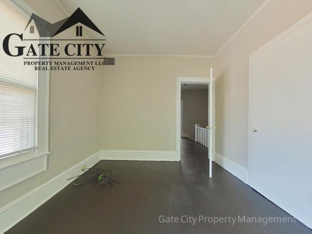 224 N Dunleith Ave - Photo 7 of 10