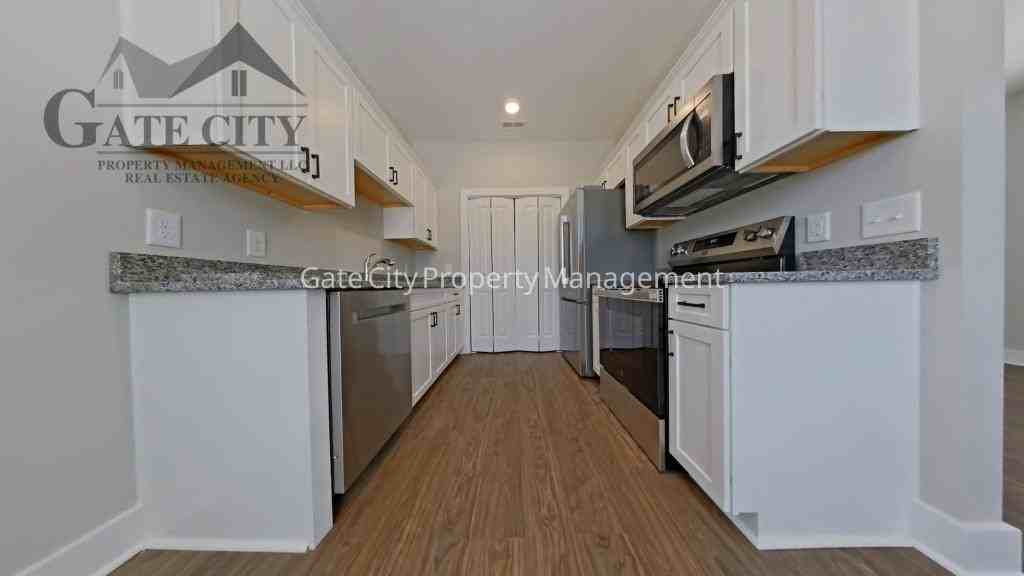 540 Wallburg High Point Rd - Photo 2 of 16