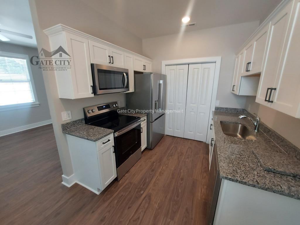 540 Wallburg High Point Rd - Photo 3 of 16