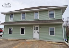 featured image of 36 E 4th St