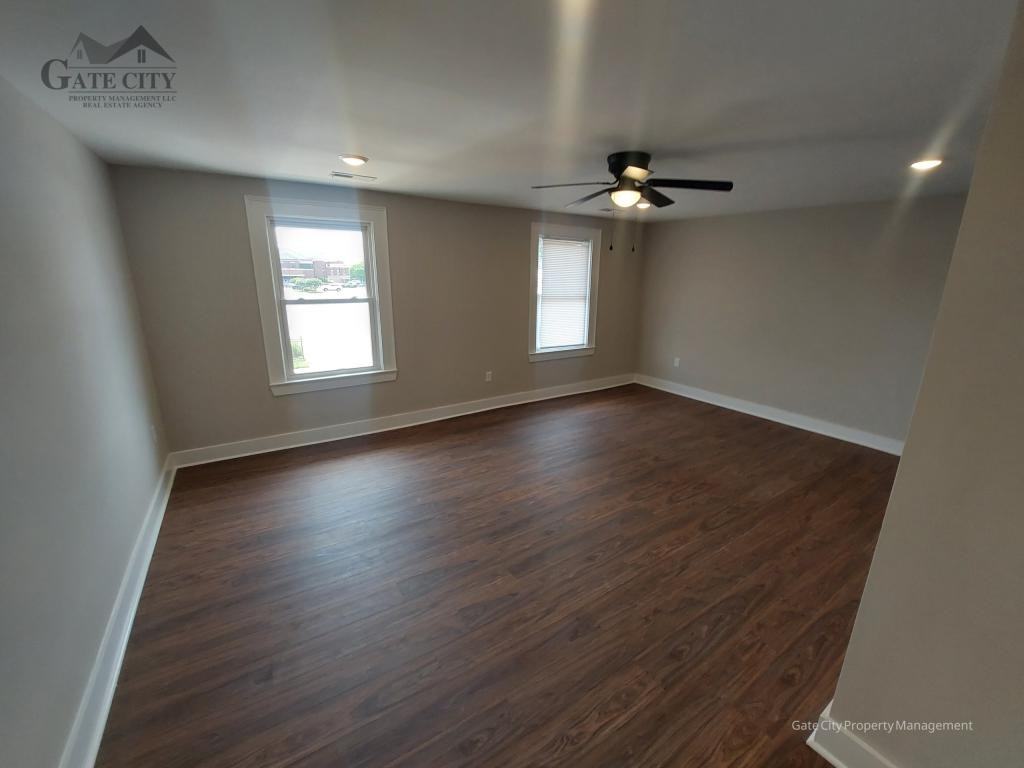 36 E 4th St - Photo 6 of 11