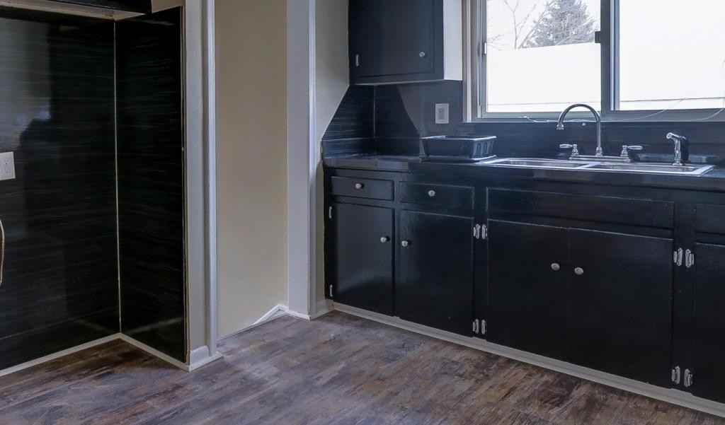 28458 Rosslyn Ave - Photo 4 of 27