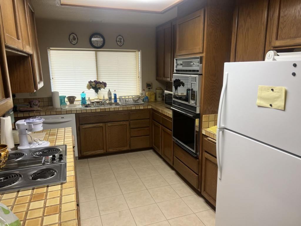 9049 Oviedo St - Photo 5 of 14