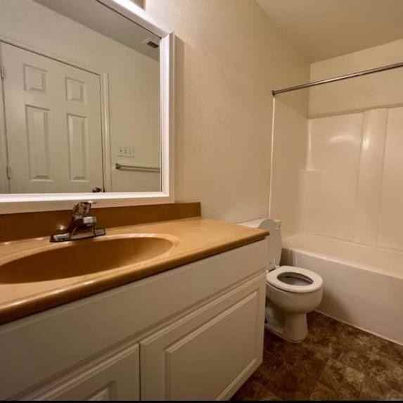 711 Ridgewood Dr Apt 104 - Photo 7 of 10