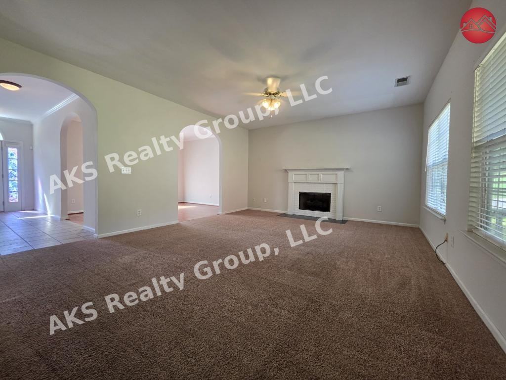 1108 Colony Trl - Photo 3 of 19