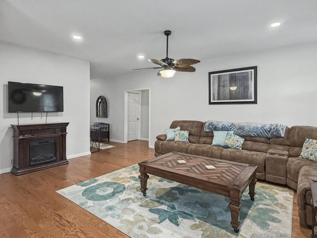 9406 Night Harbor Dr - Photo 7 of 17