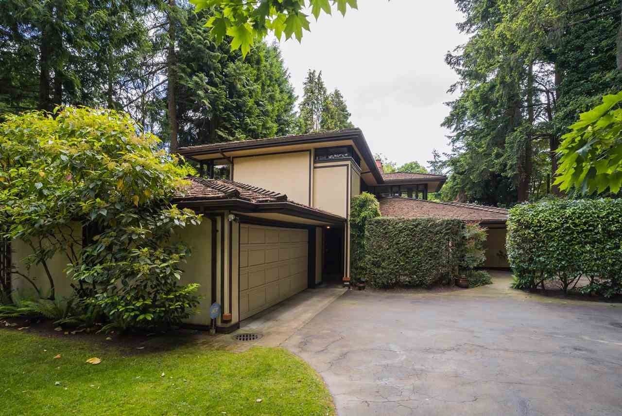 7050 Hudson Street - Photo 2 of 12