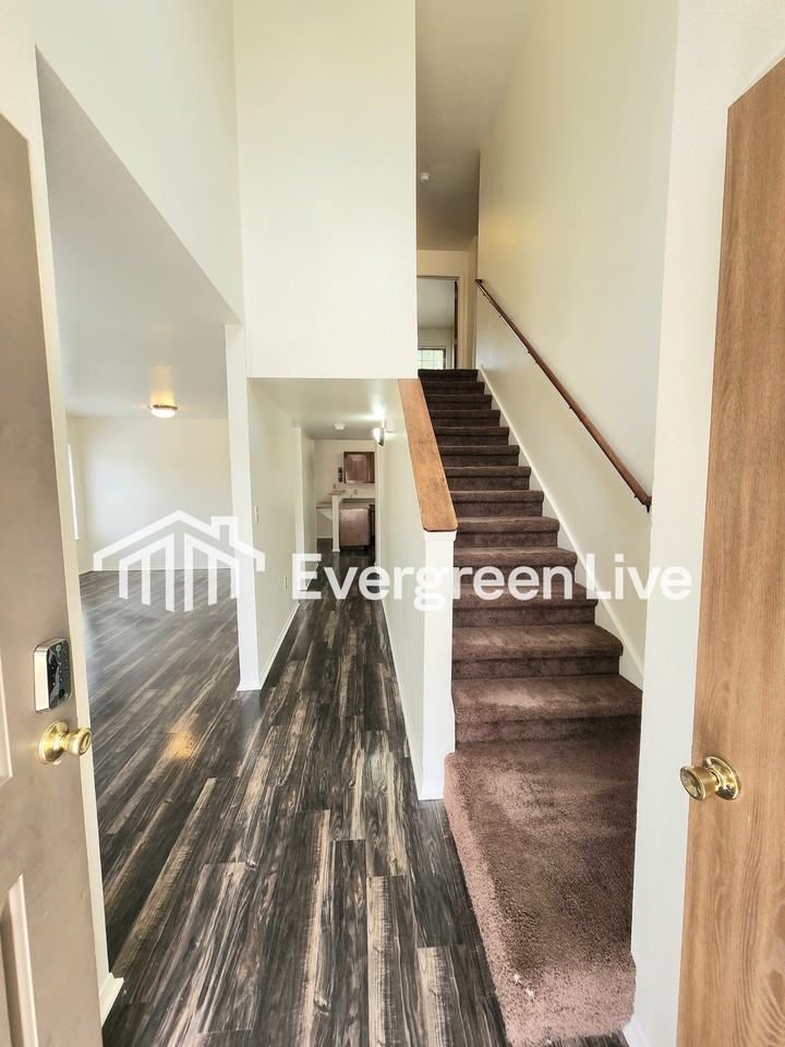 132 Hound Ct - Photo 2 of 27