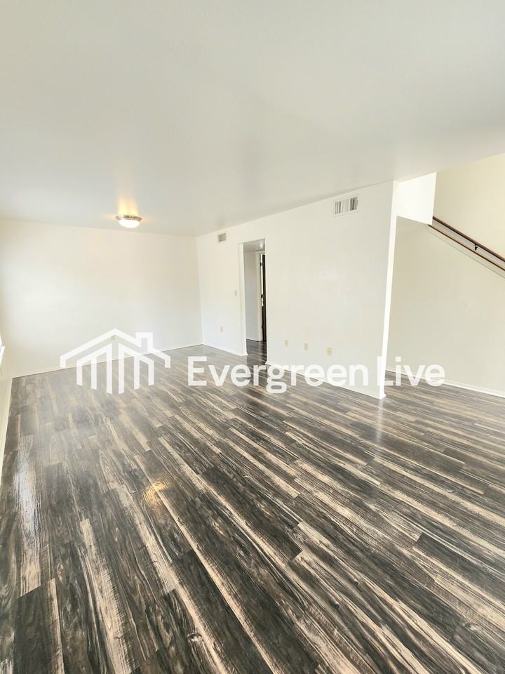 132 Hound Ct - Photo 3 of 27