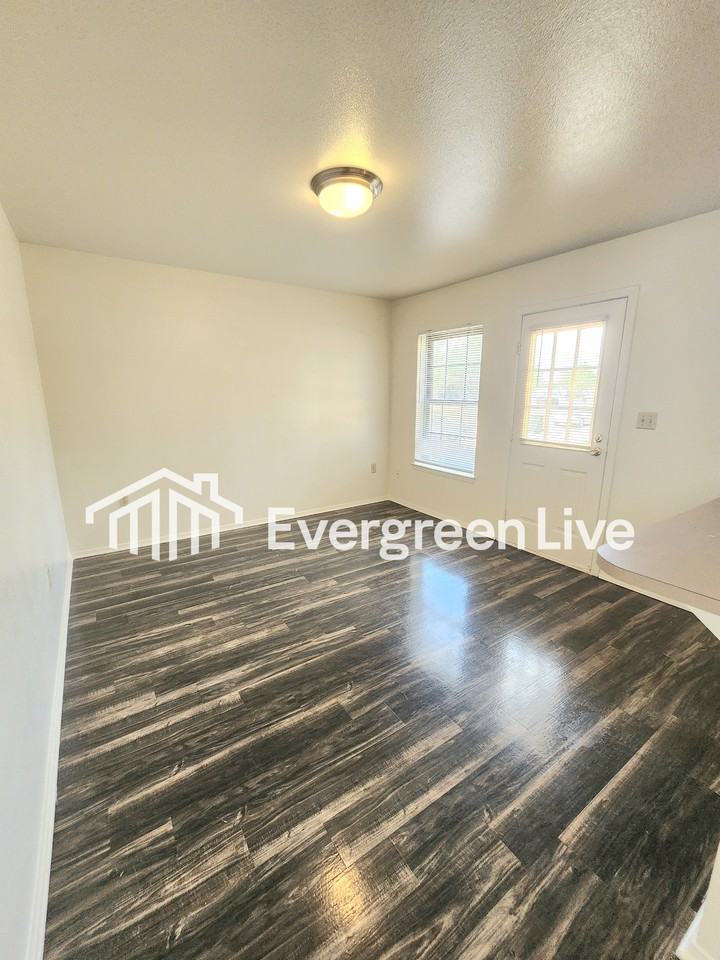 132 Hound Ct - Photo 7 of 27