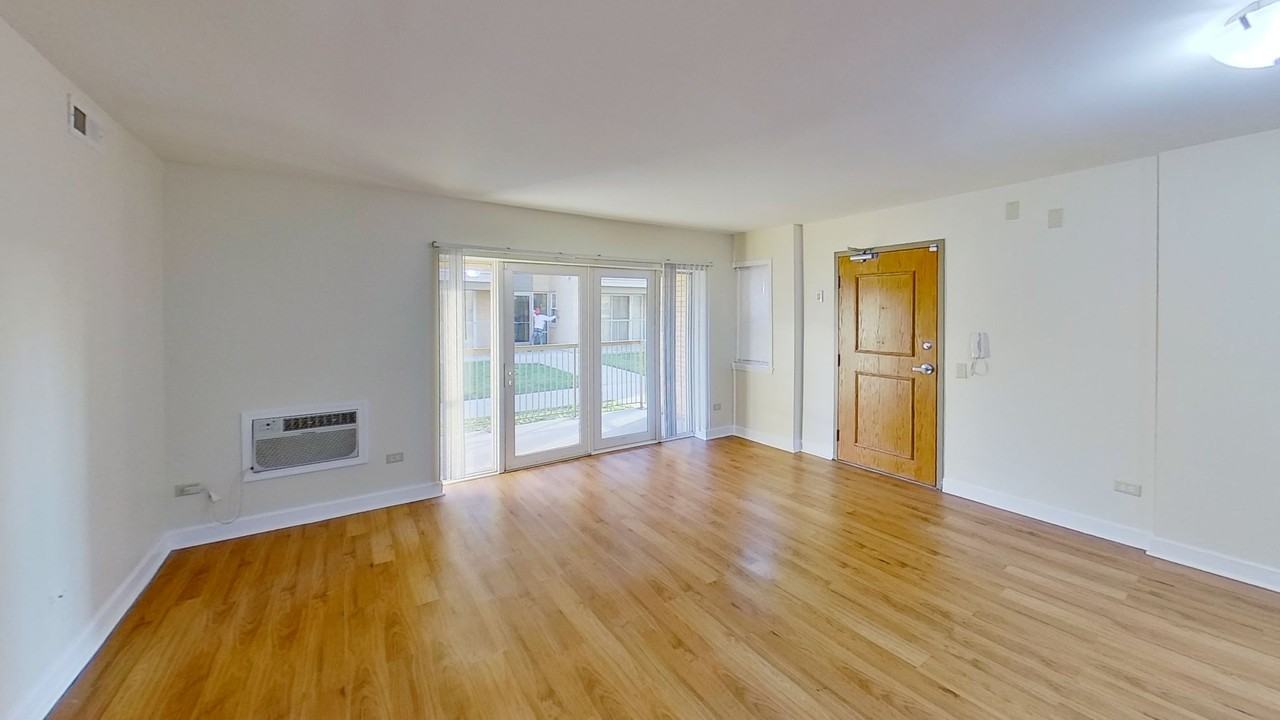 14036-50 Tracy Ave - Photo 3 of 14