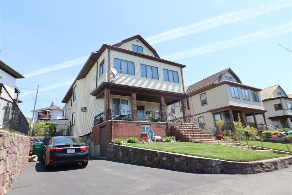 667 Fellsway - Photo 2 of 18