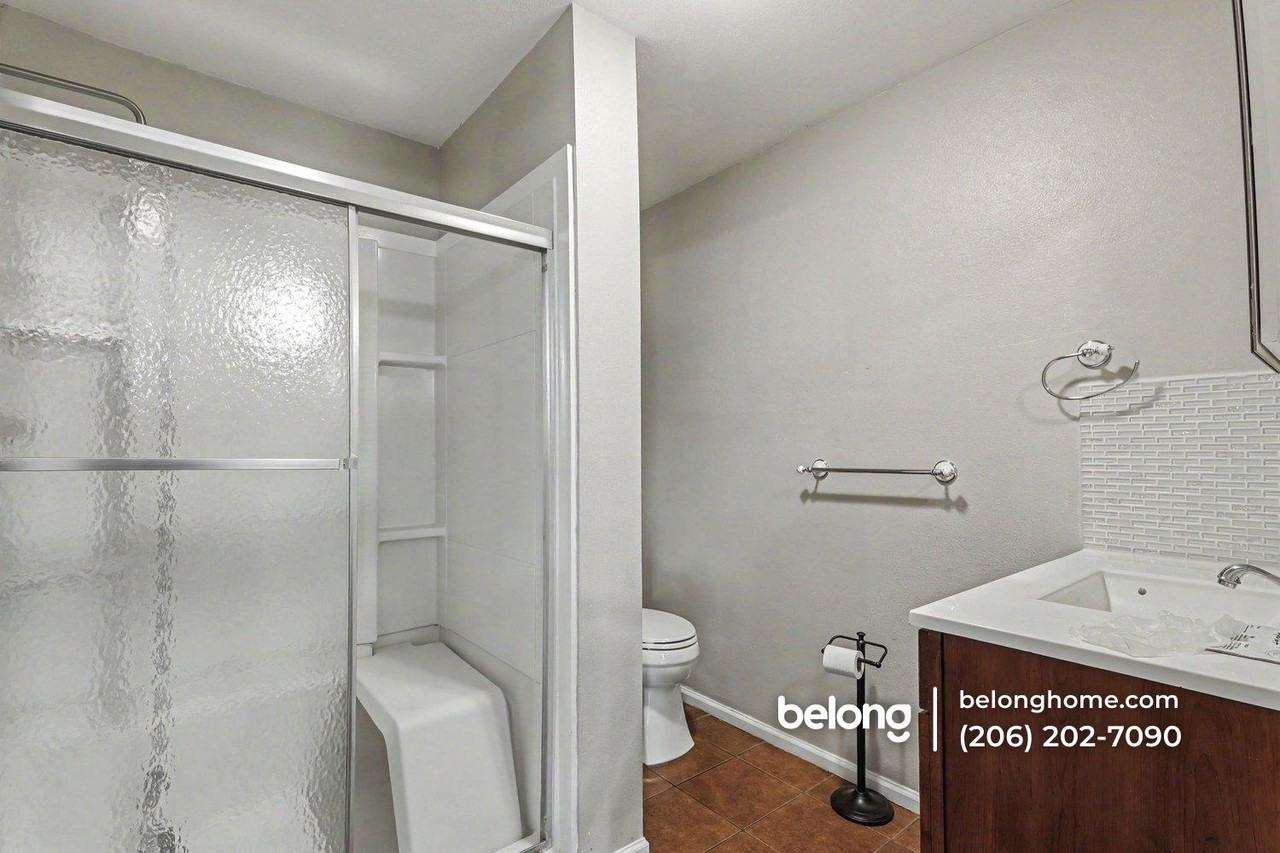 3435 S 316th St - Photo 4 of 16