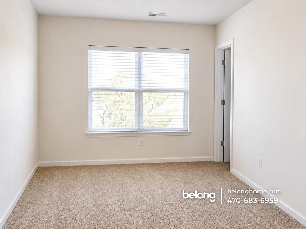 1429 Liberty Pkwy Nw - Photo 2 of 5