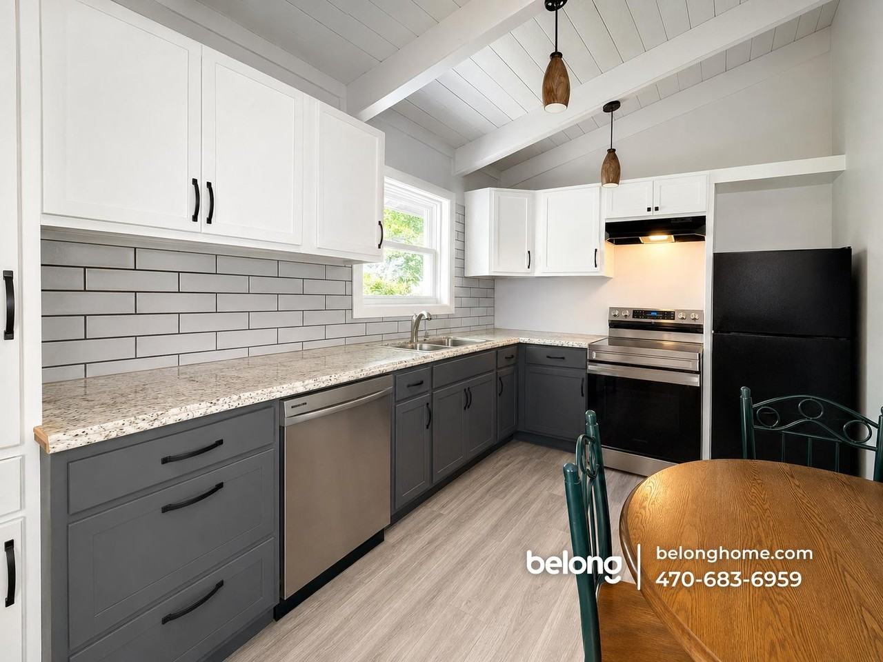 480 Yancey Cir - Photo 3 of 5