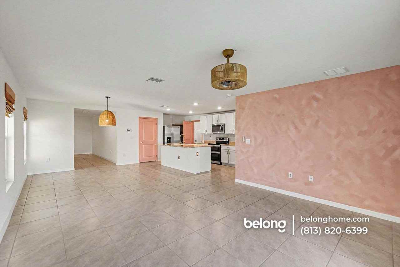 10219 Charlotte Dr - Photo 2 of 16