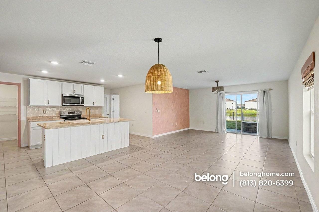 10219 Charlotte Dr - Photo 4 of 16