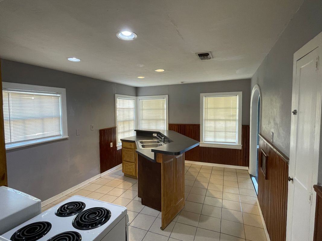 3232 Cockrell Ave - Photo 5 of 24