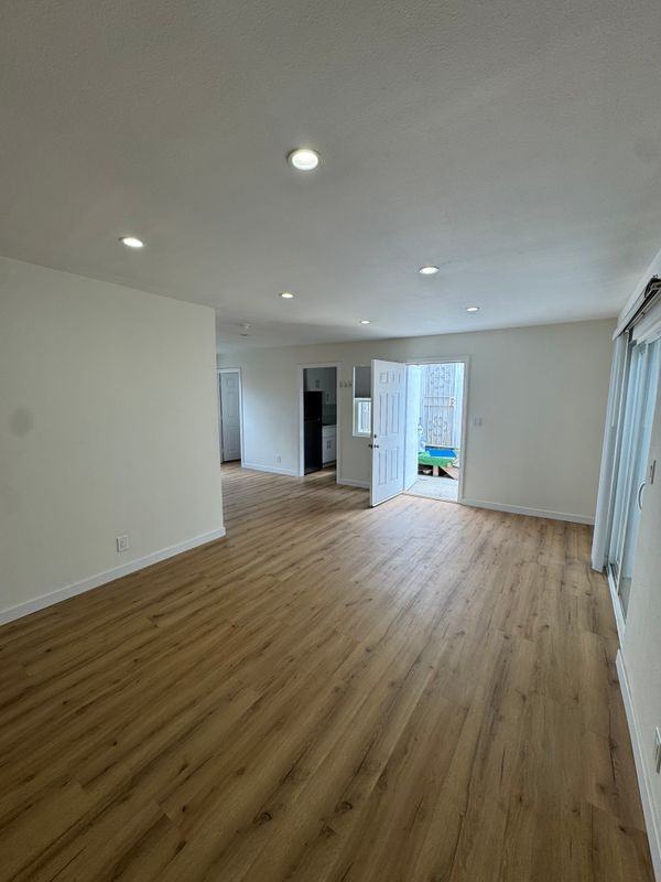 1153 E 71st St - Photo 5 of 10