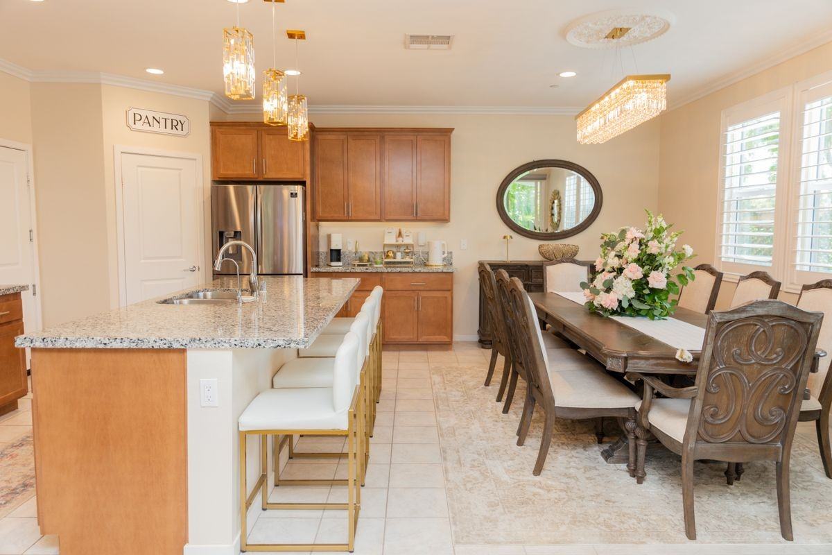 4802 S Apricot Way - Photo 3 of 11