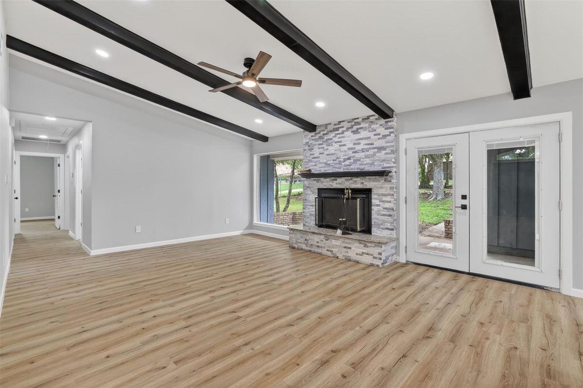 3204 Greenbriar Ln - Photo 4 of 13