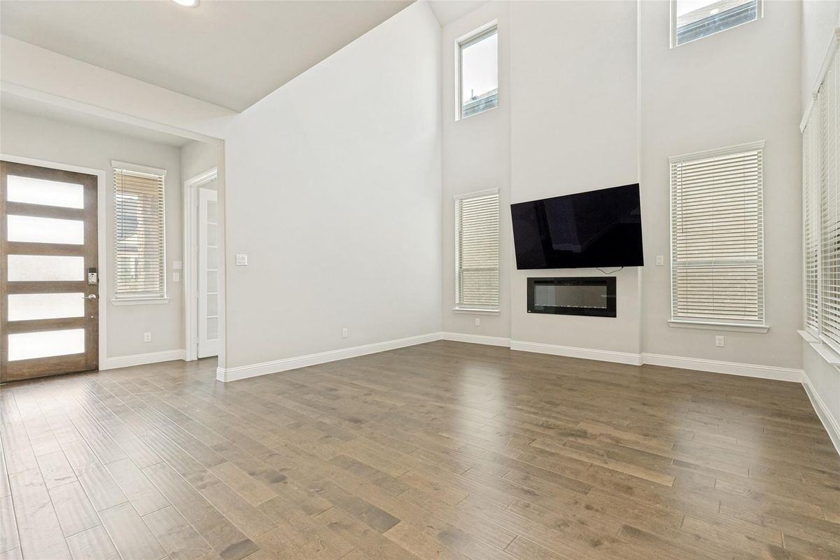 13050 Scissortail Dr - Photo 4 of 9