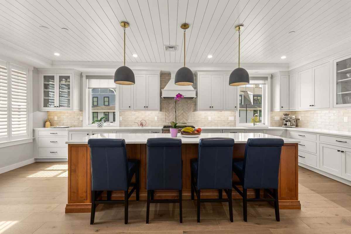 28 Little Bay Dr - Photo 2 of 50