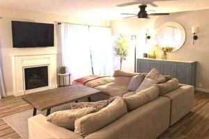 featured image of 2537 Navarra Dr ##11b