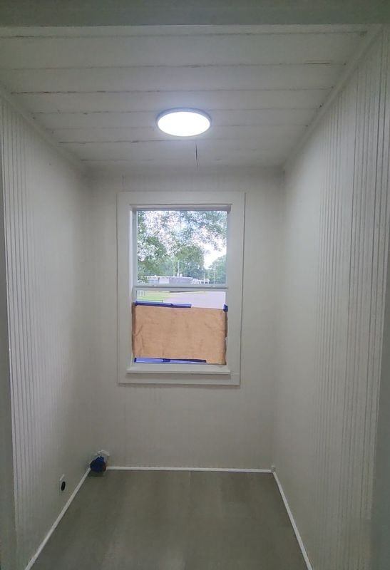 421 Donald St - Photo 4 of 6