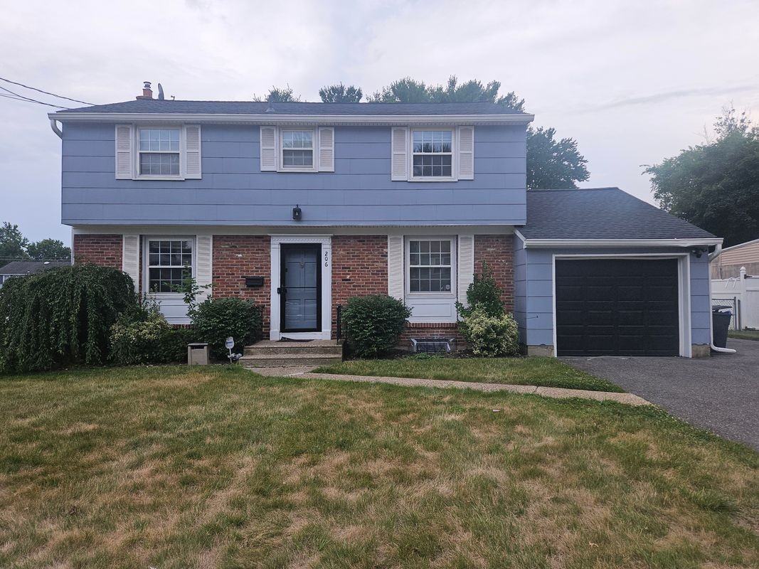 206 Stevenson Ave