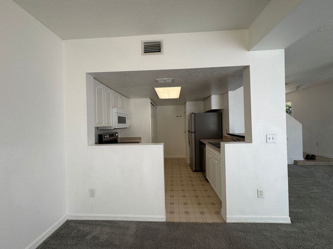 307 Coconut Palm Way - Photo 4 of 26
