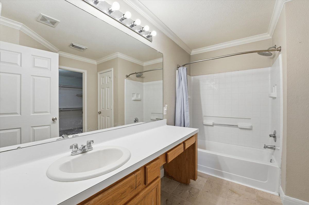 3015 Peerless Pass Ct - Photo 2 of 17