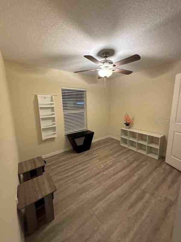 4303 N 30th St - Photo 3 of 19