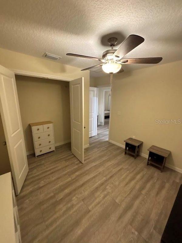 4303 N 30th St - Photo 4 of 19