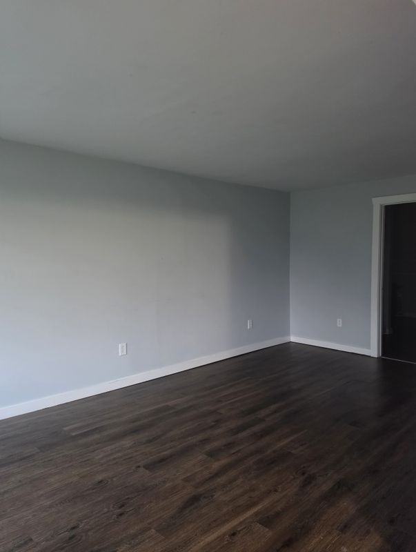 70 Millard St - Photo 4 of 13