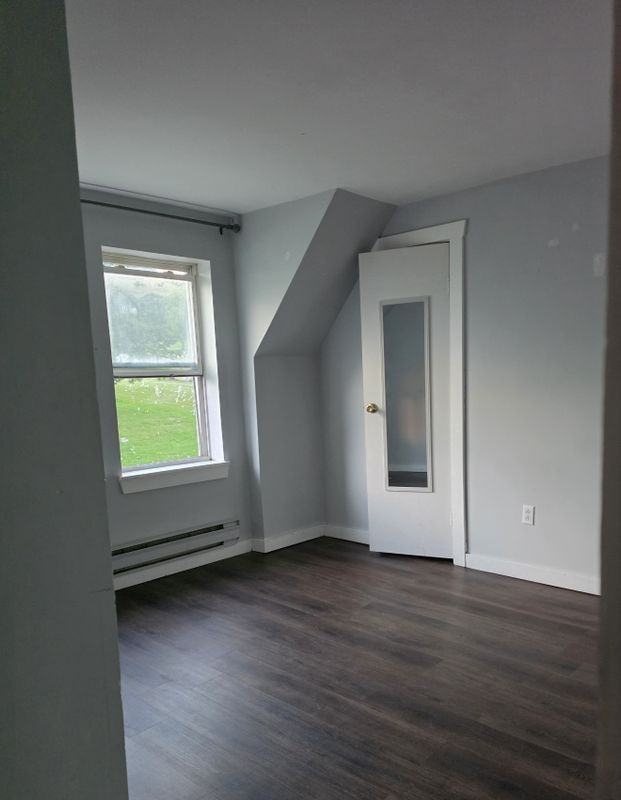 70 Millard St - Photo 5 of 13