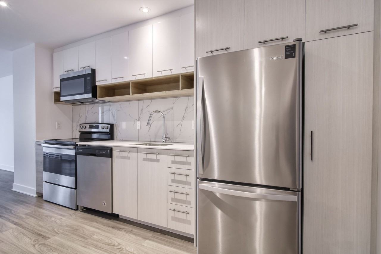 9675 Av Papineau — photo 1