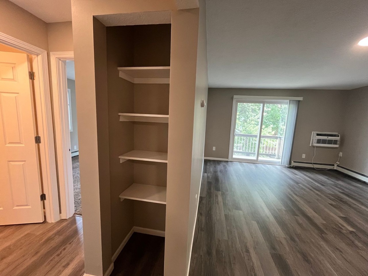Village Court Apartments - Photo 6 of 45