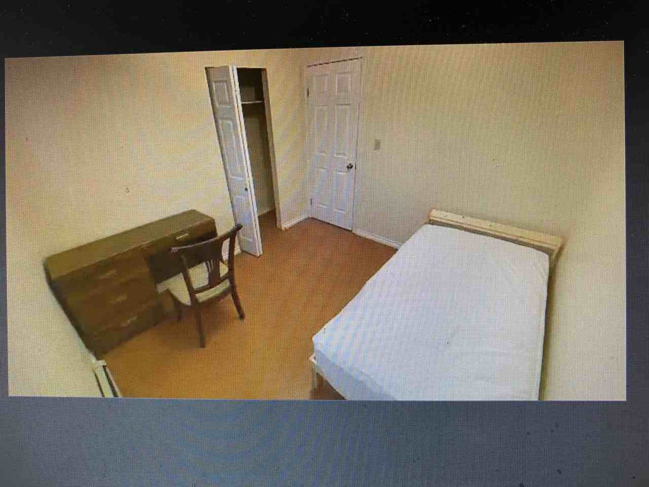 4321 John Street - Photo 3 of 4