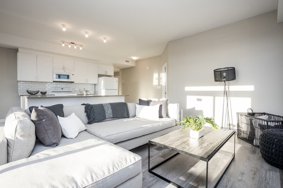 KoL Apartments - Photo 5 of 13