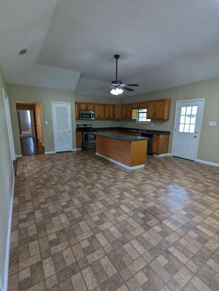 15547 Farm To Market Road - Photo 2 of 21