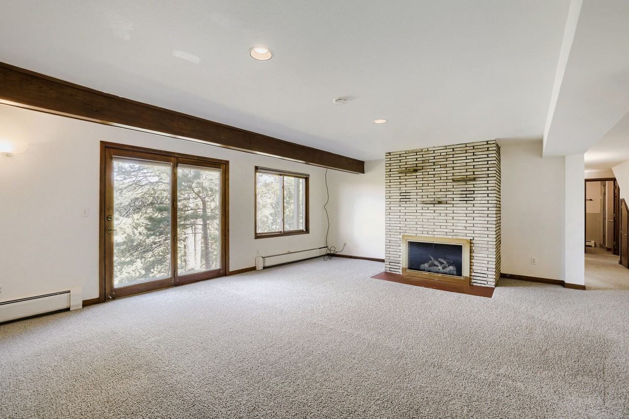 21648 Mountsfield Dr - Photo 6 of 32