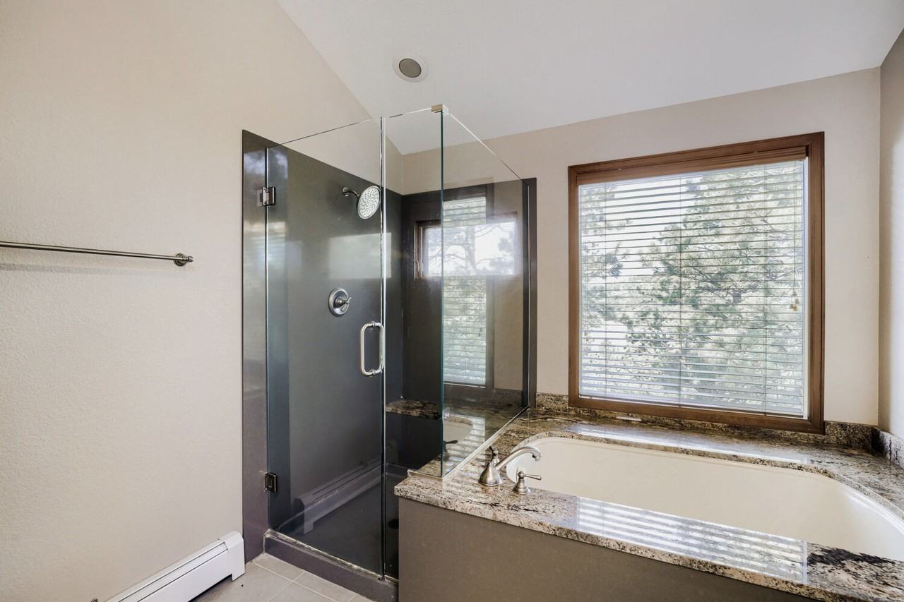 21648 Mountsfield Dr - Photo 6 of 32