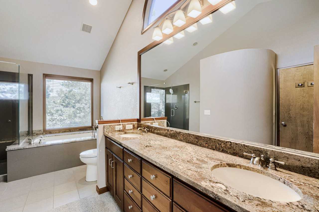 21648 Mountsfield Dr - Photo 3 of 32