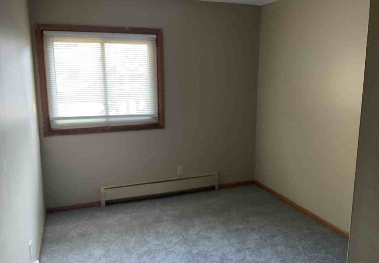 7700 Bloomington Ave South - Photo 5 of 16