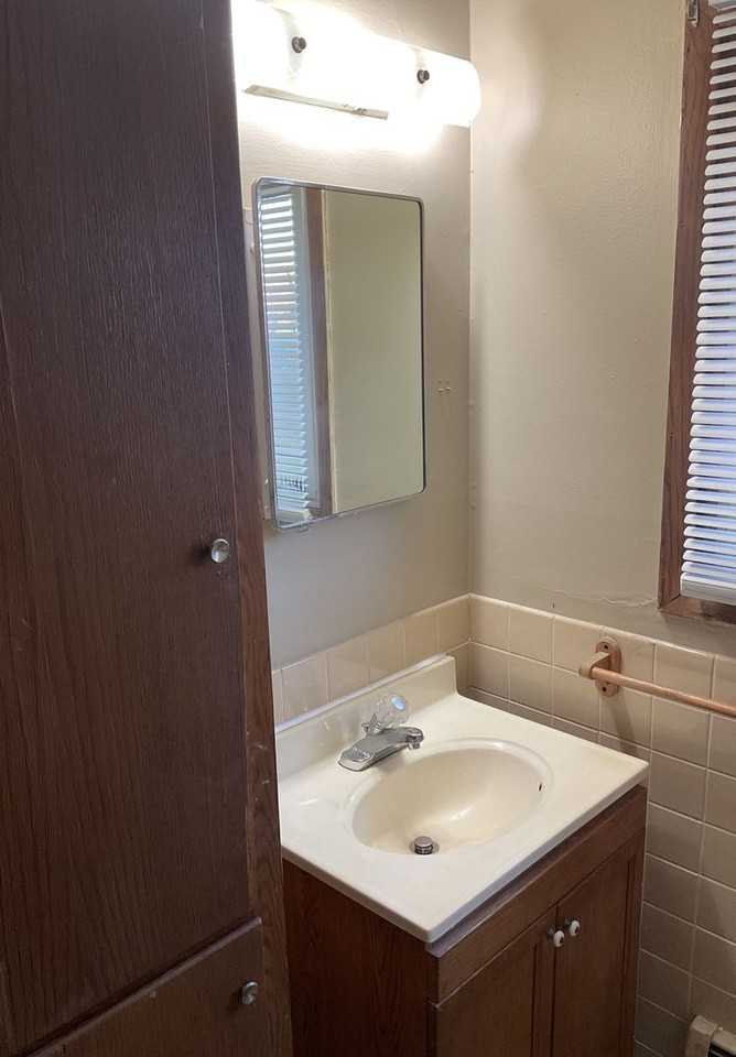 7700 Bloomington Ave South - Photo 6 of 16