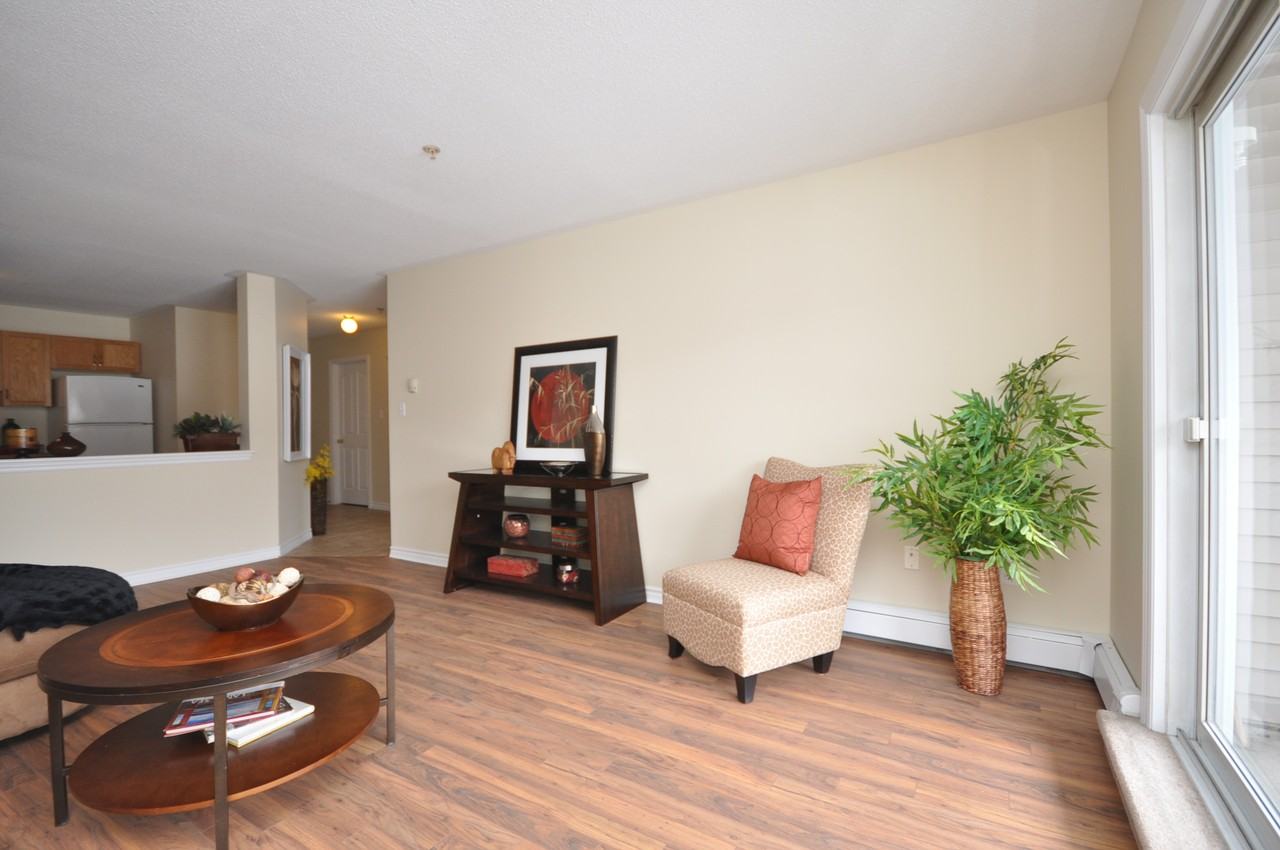 Fairfax Suites - Photo 4 of 13