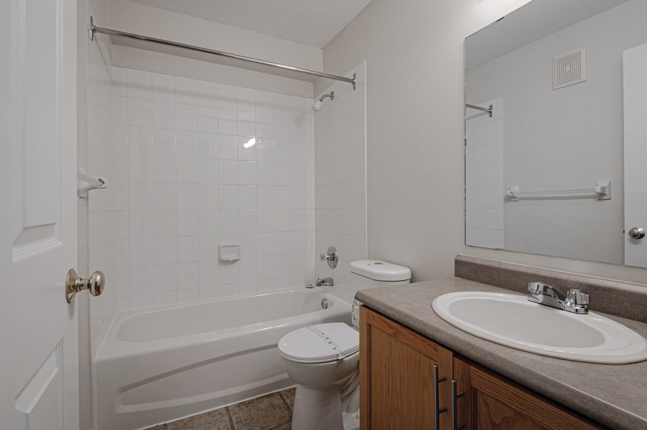 Fairfax Suites - Photo 7 of 13