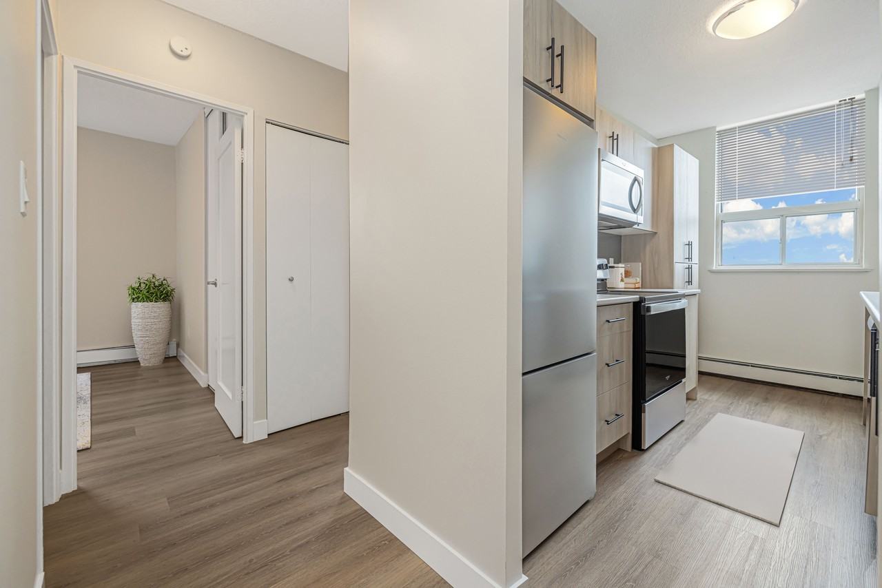 Glen Terrace Apartments - Photo 3 of 31